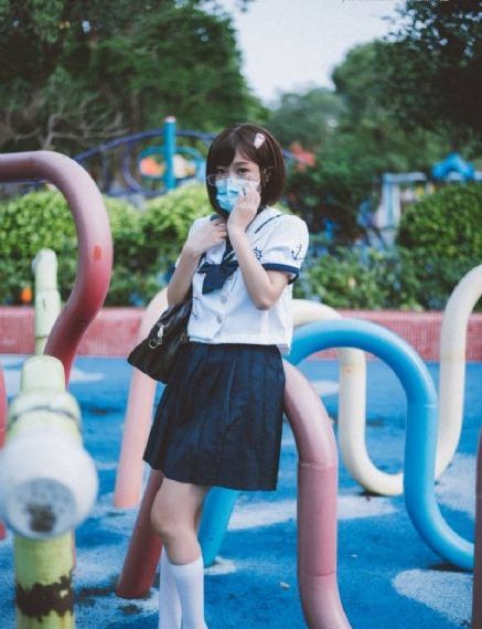 芭比之魔法彩虹
