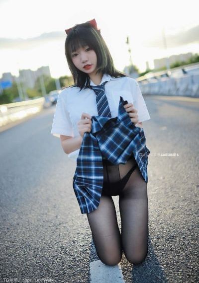 白峰美羽